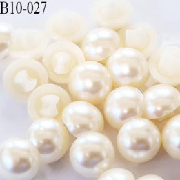 bouton 10 mm bombé couleur nacre perle brillant accroche par un trou au dos diamètre 10 mm