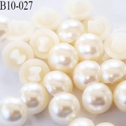 bouton 10 mm bombé couleur nacre perle brillant accroche par un trou au dos diamètre 10 mm