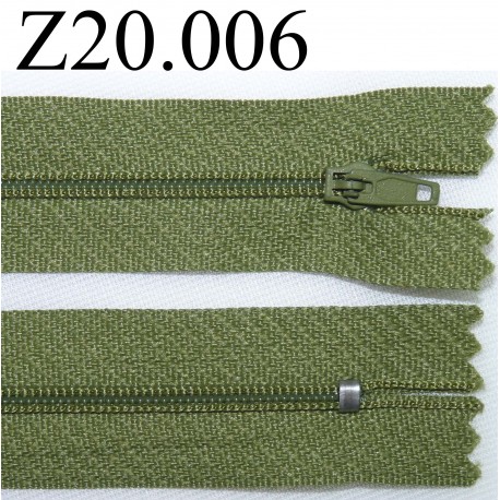 fermeture éclair verte longueur 20 cm couleur vert non séparable zip nylon largeur 2.5 cm