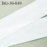 Biais à plat 30 mm à plier couleur blanc composition 65% polyester et 35 % coton largeur 30 mm prix au mètre