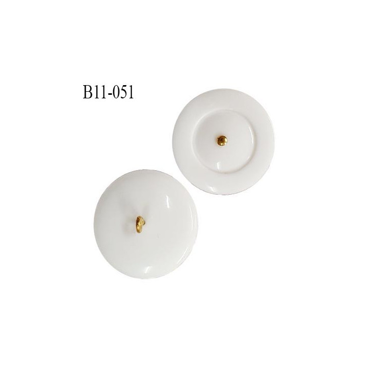 Bouton 11 mm couleur blanc en pvc accroche avec un anneau doré diamètre 11 mm épaisseur 4 mm prix à la pièce