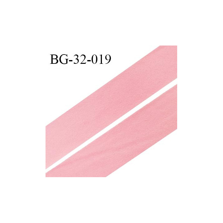 Droit fil à plat 32 mm spécial lingerie et prêt à porter couleur rose style velours duveteux fabriqué en France prix au mètre