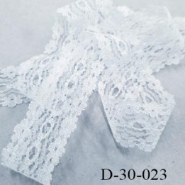 Dentelle synthétique non extensible couleur blanc  largeur 32 mm prix au mètre