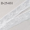 Dentelle brodée 25 mm en lycra extensible très haut de gamme avec broderie motifs fleurs couleur blanc prix au mètre