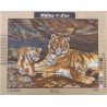 Canevas à broder 50 x 65 cm marque MAIN D'OR Maman tigre et ses bébés