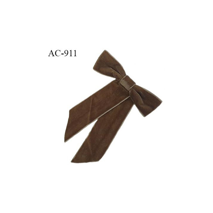 Broche en tissu noeud sur épingle couleur taupe hauteur 16.5 cm largeur 12 cm prix à l'unité