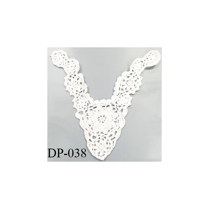 Devant plastron 20 cm col crochet coton couleur blanc largeur 20 cm hauteur 24 cm prix à l'unité