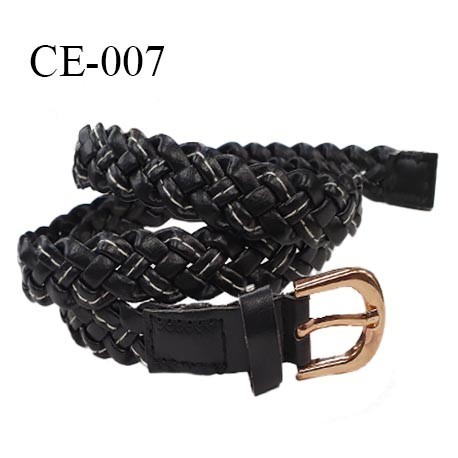 Ceinture 95 cm façon cuir tressé couleur noir avec surpiqûre blanche sur les brides et boucle couleur or prix à l'unité