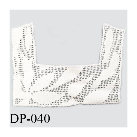 Devant plastron 31 cm col crochet coton couleur blanc largeur 31 cm hauteur 21 cm prix à l'unité