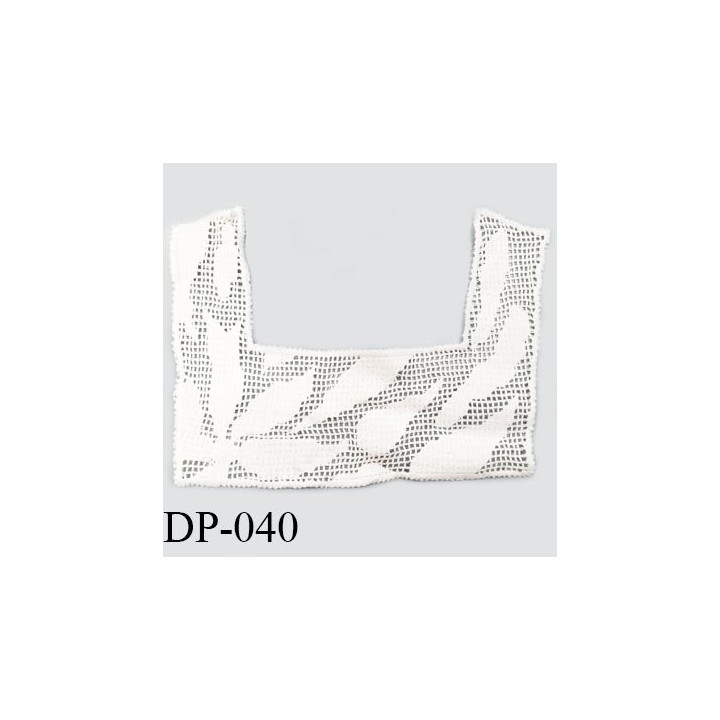 Devant plastron 31 cm col crochet coton couleur blanc largeur 31 cm hauteur 21 cm prix à l'unité