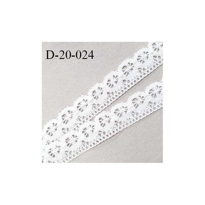 Dentelle 20 mm crochets couleur blanc largeur 20 mm prix au mètre