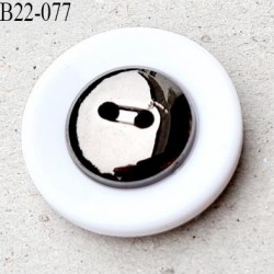 Bouton 22 mm en pvc couleur chrome acier et blanc très beau 2 trous diamètre 22 millimètres épaisseur 7.5 mm prix à l'unité