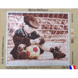 Canevas à broder 45 x 65 cm marque ROYAL PARIS thème le petit footballeur par Kim ANDERSON made in France