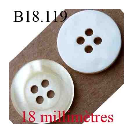 bouton 18 mm couleur blanc brllant marbré et blanc cassé beige brillant  mat 2 trous diamètre 18 mm