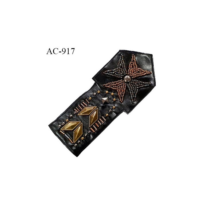 Ornement applique écusson à coudre couleur noir effet cuir brodé de perles couleur laiton et bronze prix à l'unité
