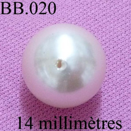 perle percé nacré  diamètre 14 millimètres POUR REPARER OU CREER VOS BIJOUX BICHE DE BERE