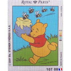 Canevas à broder 22 x 30 cm marque ROYAL PARIS thème DISNEY Winnie l'ourson et le pot de miel fabrication française