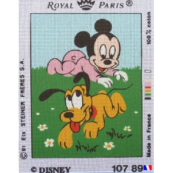 Canevas à broder 22 x 30 cm marque ROYAL PARIS thème DISNEY Mickey bébé et Pluto fabrication française