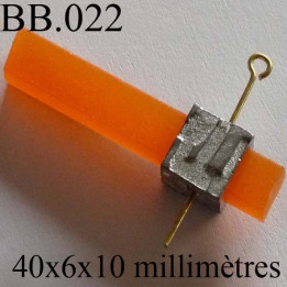 accessoire  biche de bère en métal et caoutchouc souple couleur orange