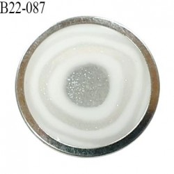 Bouton 22 mm couleur argent et blanc accroche avec un anneau diamètre 22 mm épaisseur 4.5 mm prix à l'unité