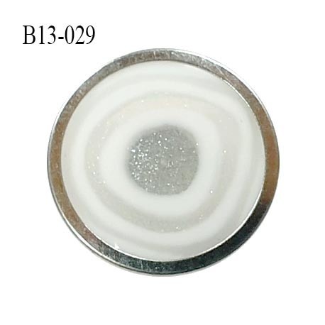 Bouton 13 mm couleur argent et blanc accroche avec un anneau diamètre 13 mm épaisseur 4.5 mm prix à l'unité