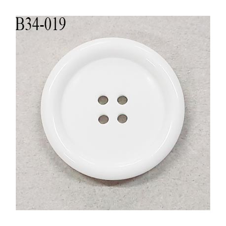 Bouton 34 mm en pvc couleur blanc 4 trous diamètre 34 mm épaisseur 5.5 mm prix à l'unité