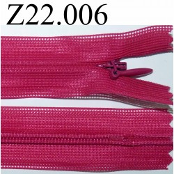 fermeture zip à glissière invisible longueur 22 cm couleur rose fushia non séparable zip nylon largeur 2,3 cm