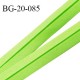 Biais galon 20 mm pré plié au dos 2 rabats de 10 mm coton polyester couleur vert pomme largeur 20 mm prix au mètre