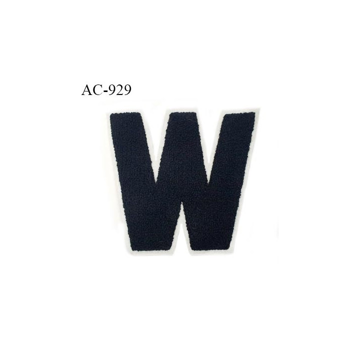 Ornement applique écusson sur support style feutrine à coudre lettre W couleur noir prix à l'unité
