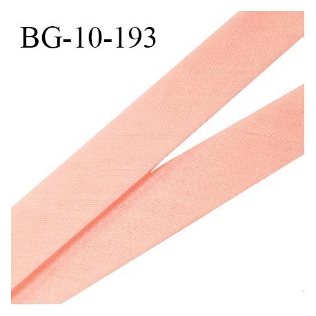 Biais galon 10 mm pré plié au dos 2 rabats de 5 mm coton polyester couleur rose saumon largeur 10 mm prix au mètre