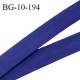 Biais galon 10 mm pré plié au dos 2 rabats de 5 mm coton polyester couleur bleu indigo largeur 10 mm prix au mètre