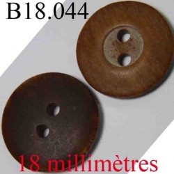 bouton 18 mm couleur marron foncé et marron clair imitation bois 2 trous diamètre 18 mm