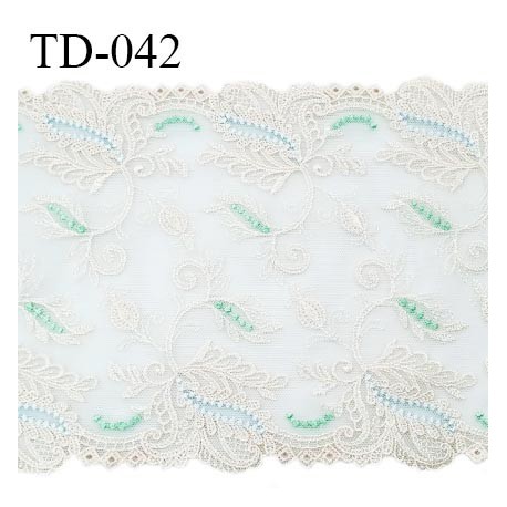 Dentelle 180 mm brodée sur tulle couleur bleu ciel haut de gamme prix pour 10 cm de longueur