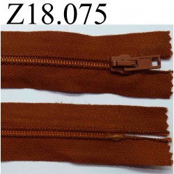 fermeture éclair  longueur 18 cm couleur marron rouille non séparable zip nylon largeur 3.3 cm