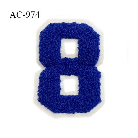 Ornement applique écusson chiffre 8 sur support style feutrine à coudre couleur bleu hauteur 8 cm largeur 5.5 cm prix à l'unité