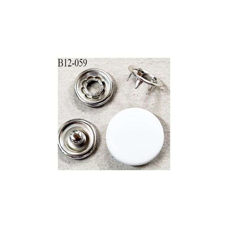 bouton pression à griffe métal et pvc couleur blanc et pièces
