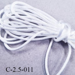 Cordon queue de rat en satin  brillant couleur blanc brillant diamètre 2.5 mm très solide prix au mètre