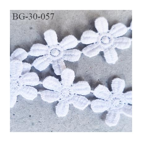 Galon ruban guipure motif fleur marguerite conton et synthétique double face couleur blanc superbe diamètre 27 mm prix au mètre