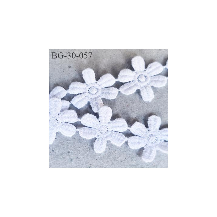 Galon ruban guipure motif fleur marguerite conton et synthétique double face couleur blanc superbe diamètre 27 mm prix au mètre