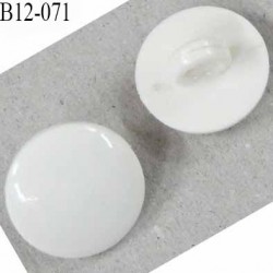 bouton 12 mm couleur naturel blanc cassé brillant accroche avec un anneau 12 millimètres