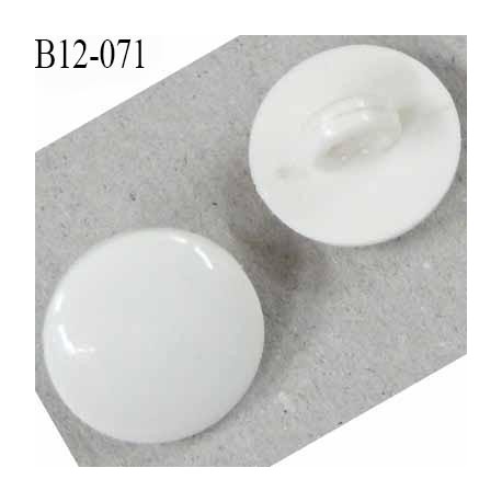 bouton 12 mm couleur naturel blanc cassé brillant accroche avec un anneau 12 millimètres
