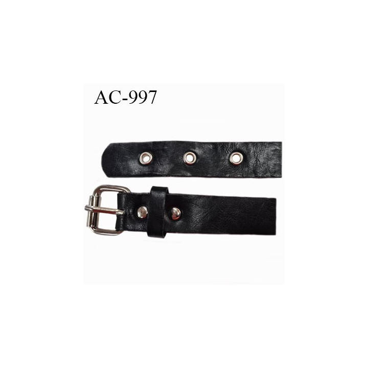 Brandebourg simili cuir couleur noir longueur 13.5 cm largeur 2 cm épaisseur 2.5 mm prix à l'unité composé de deux éléments