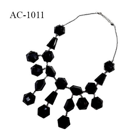 Collier perles couleur noir sur chaîne couleur chrome longueur totale du tour de cou 56 cm prix au mètre