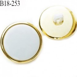 Bouton 18 mm en pvc couleur or et blanc très beau accroche par anneau diamètre 18 millimètres prix à la pièce