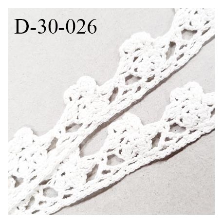 Dentelle 30 mm crochet couleur naturel largeur 30 mm prix au mètre