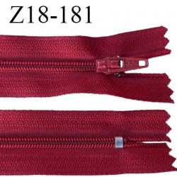 Fermeture zip 18 cm non séparable couleur rouge foncé largeur 2.7 cm zip nylon longueur 18 cm prix à l'unité