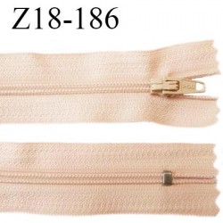 Fermeture zip 18 cm non séparable couleur rosé chair clair largeur 2.7 cm zip nylon longueur 18 cm prix à l'unité