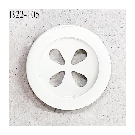 Bouton 22 mm en pvc couleur naturel 4 trous diamètre 22 mm épaisseur 3.8 mm prix à la pièce