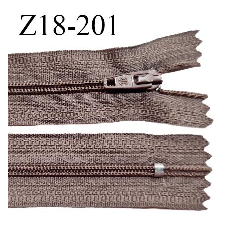 Fermeture zip 18 cm non séparable couleur cappuccino largeur 2.7 cm zip nylon longueur 18 cm prix à l'unité