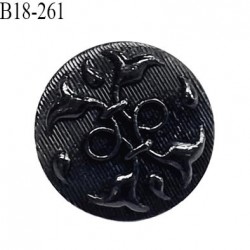Bouton 18 mm en pvc couleur noir avec motif en relief brillant diamètre 18 mm accroche avec un anneau prix à l'unité